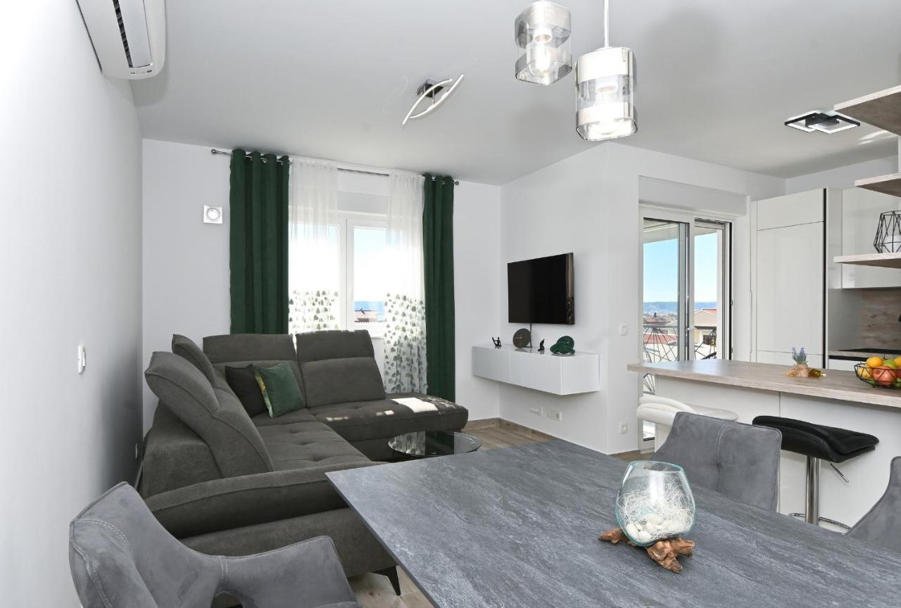 Luxury Apartment White Crystal Kastela Luaran gambar