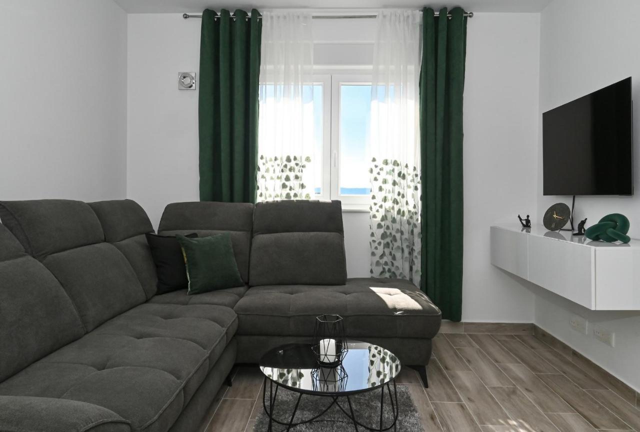 Luxury Apartment White Crystal Kastela Luaran gambar
