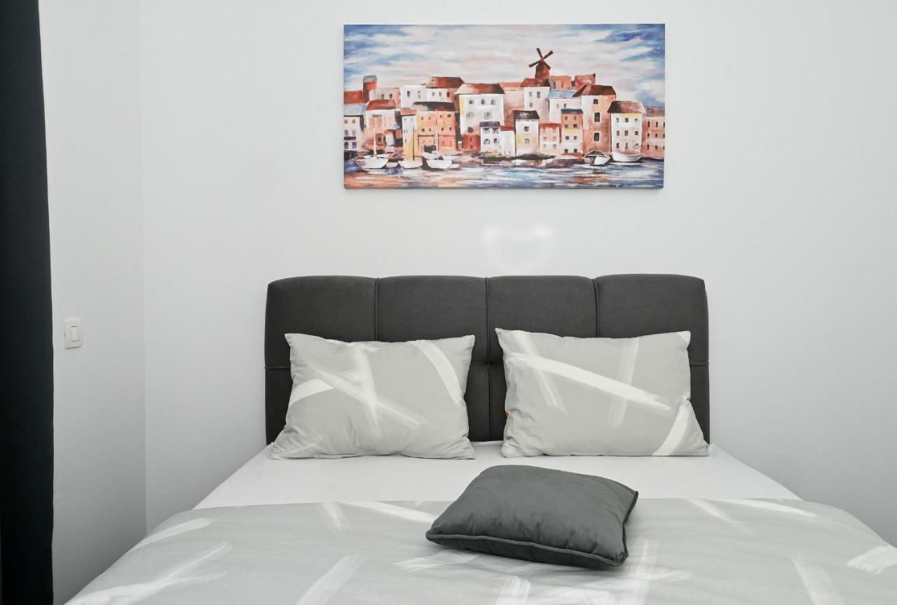Luxury Apartment White Crystal Kastela Luaran gambar