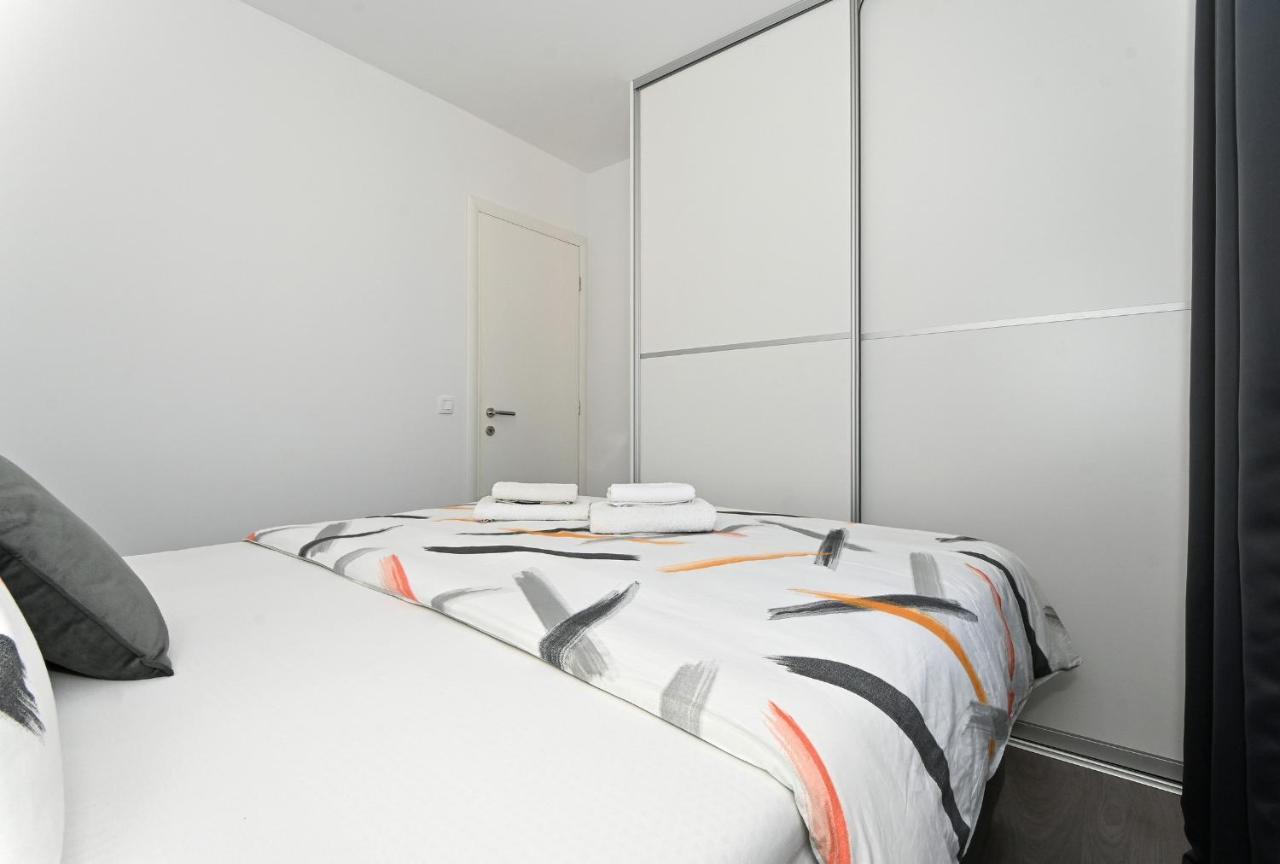 Luxury Apartment White Crystal Kastela Luaran gambar